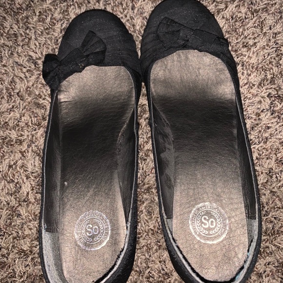 SO Short Pump Black Heels - Picture 5 of 5